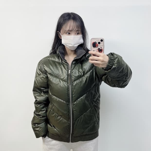 아디다스 어센틱 다운 패딩 카키