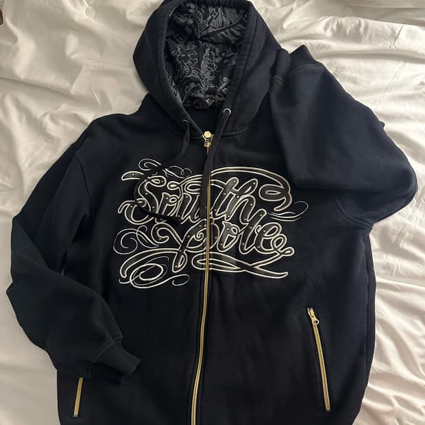 Southpole 사우스 폴 가죽스터드 패치 블랙후드 집업 L