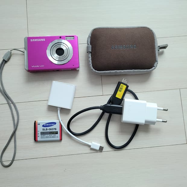 삼성 VLUU L301 디지털카메라