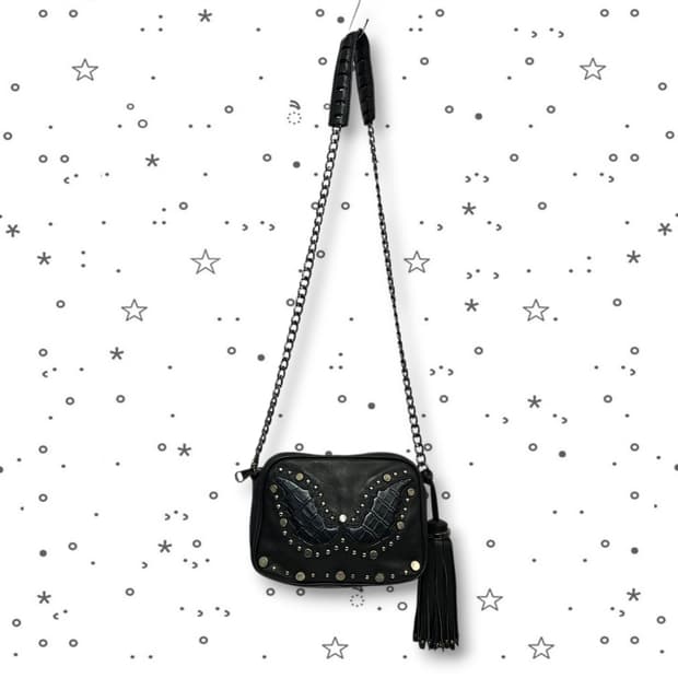 Uterque 스터드 악마 날개 크로스백