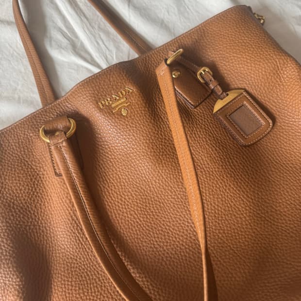 Prada 베텔로 다이노 사이드 지퍼 숄더백