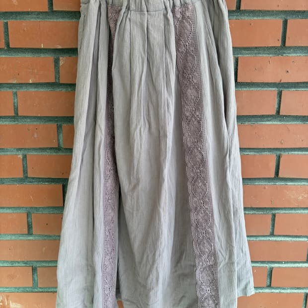 뮤트 보라 스커트