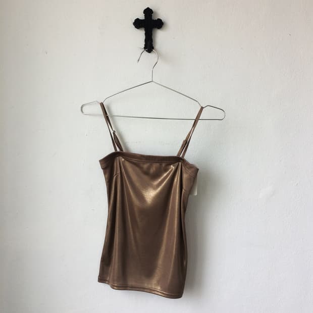 Glossy sleeveless