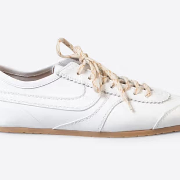 드리스 반 노튼 마라톤 스니커즈 화이트