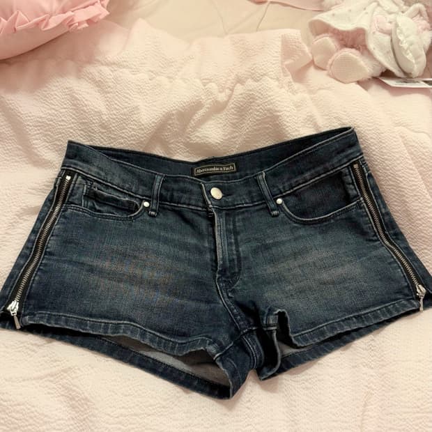 아베크롬비앤피치 데님청반바지 숏츠 핫팬츠 y2k 빈티지 로우라이즈 그런지