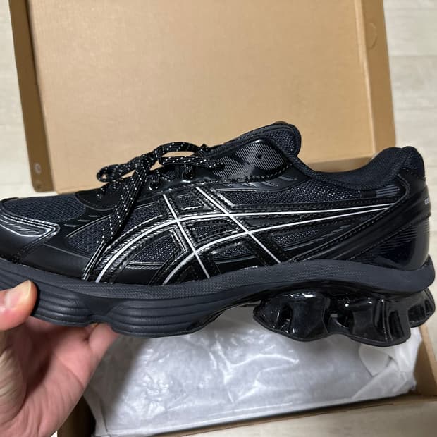 아식스 x 하이퍼 DC 젤 키네틱 플루언트 블랙 퓨어 실버 290사이즈