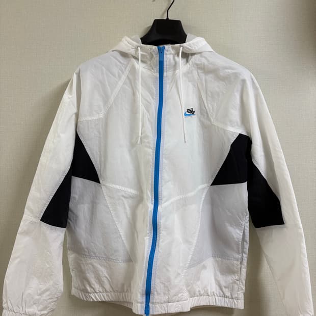 나이키 바람막이 cj4359-100