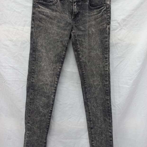 Guess 스키니진 그레이 워싱 허리둘레 25