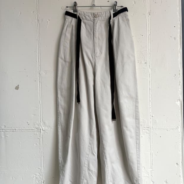 niko and...  wide pants 