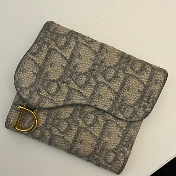 디올 새들 로터스 그레이 반지갑 정품