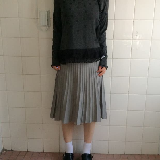 Lace layer dot pattern high neck sleeve