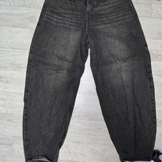 스탠다드에러 벌룬핏 워싱 와이드 데님팬츠 블랙