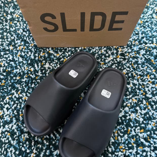 아디다스 이지 슬라이드 오닉스