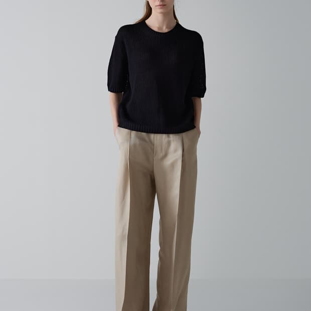 파사드패턴 페이퍼 하프슬리브 니트_black