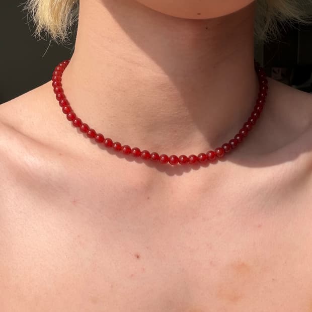 레드 비즈 목걸이