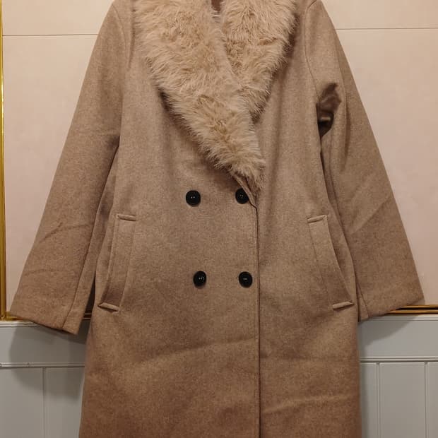 자라 정품 여성 퍼 롱코트 M 사이즈