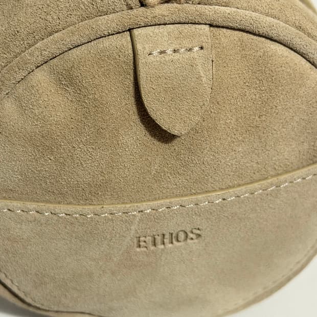 에토스 미니 스웨이드백