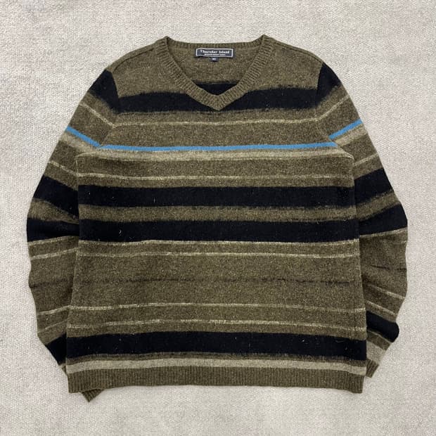 95 Thursday Island 스트라이프 브이넥 니트