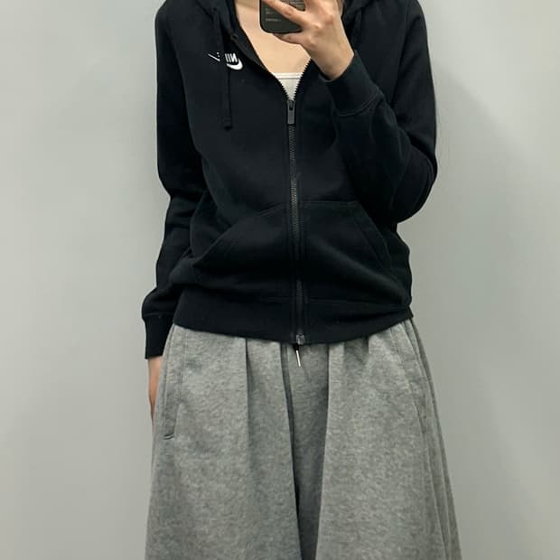 나이키 퓨추라 자수로고 블랙 후드집업