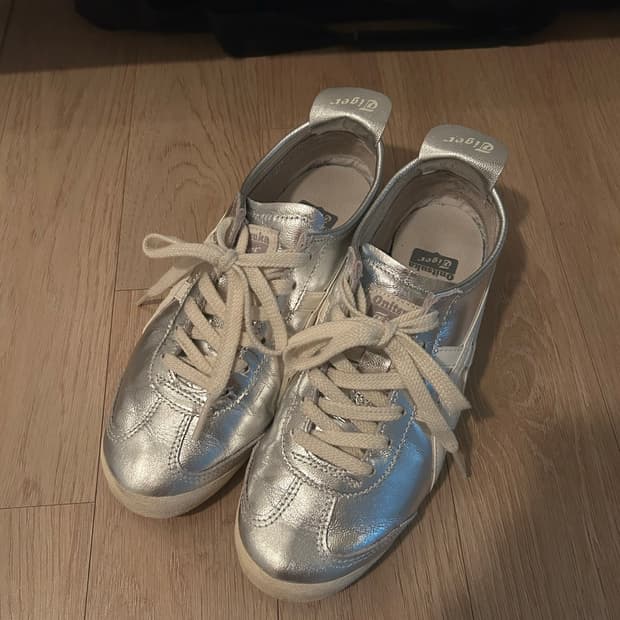 오니츠카타이거 멕시코 66 실버 오프화이트