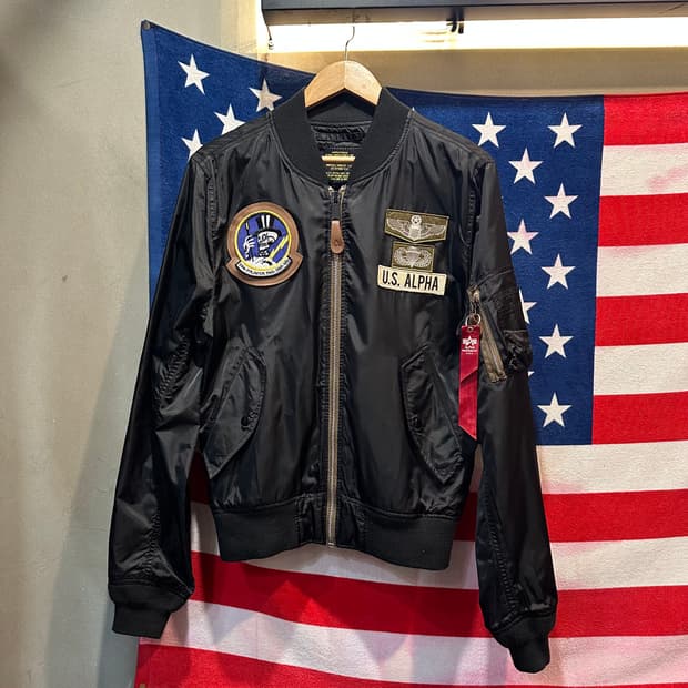 알파 인더스트리 항공점퍼