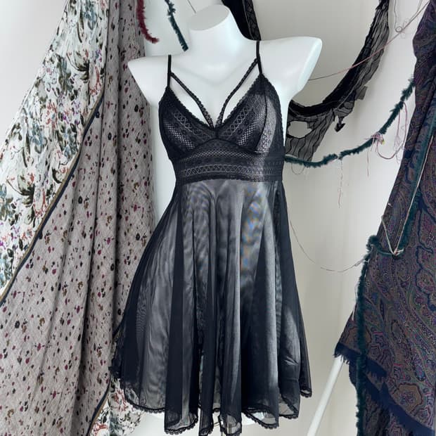 미드나잇 레이스 슬립 원피스