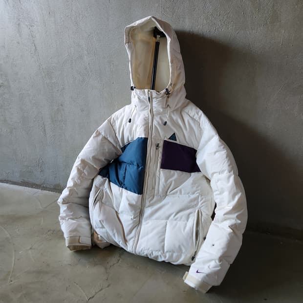 나이키 ACG 고프코어 투웨이 다운 패딩 화이트