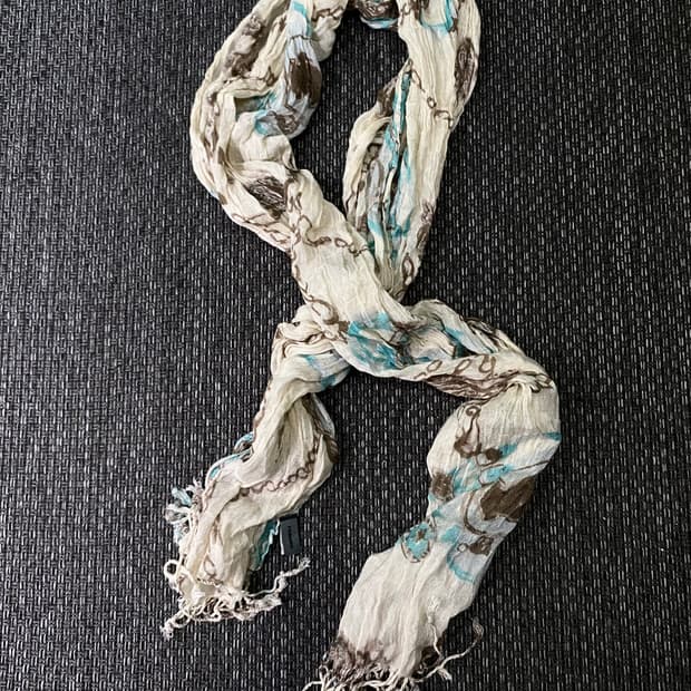 3.[Renoma] Scarf