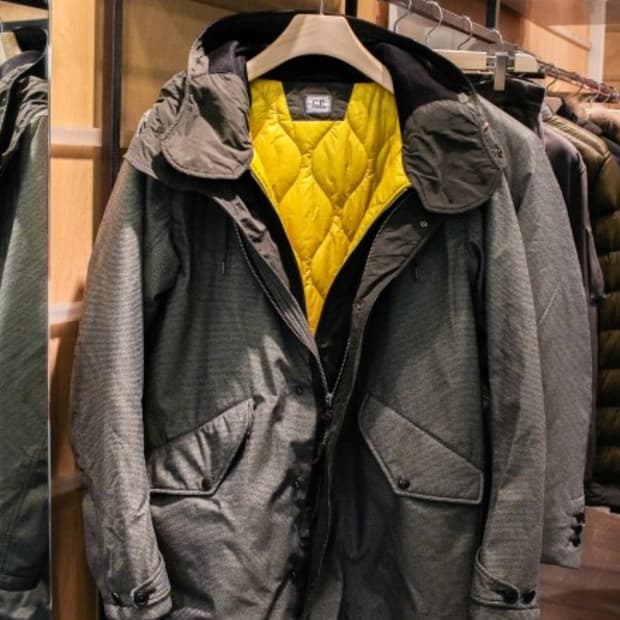 CP컴퍼니 JPT 라인의 트위드 코트. 정품