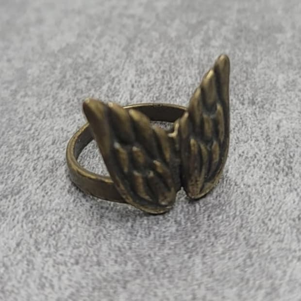 angel wing ring