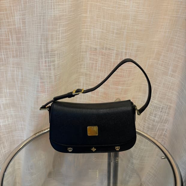 정품 MCM 금장 숄더백    