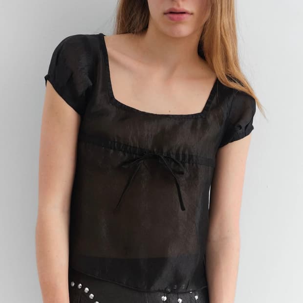 기마구아스 스퀘어 네크라인 실크 탑 - M, 블랙