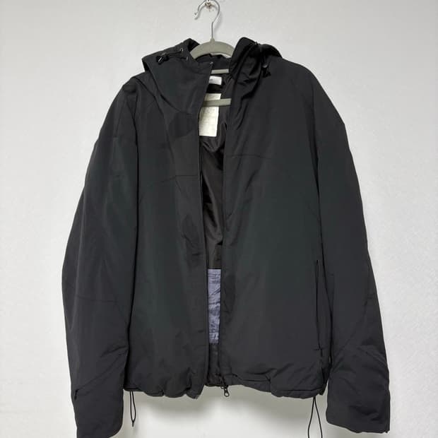 아르반 라이트 쉘 패디드자켓 블랙 2사이즈