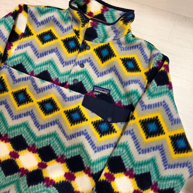 파타고니아 신칠라 후리스