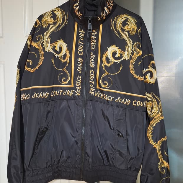 베르사체 바람막이