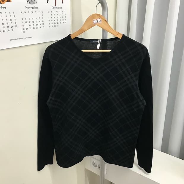 버버리 블랙 사선 체크 긴팔티