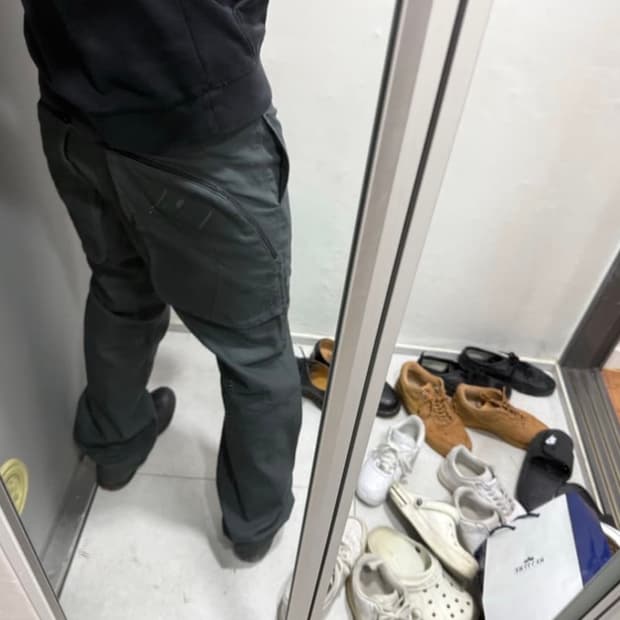 플라스틱 프로덕트 바지