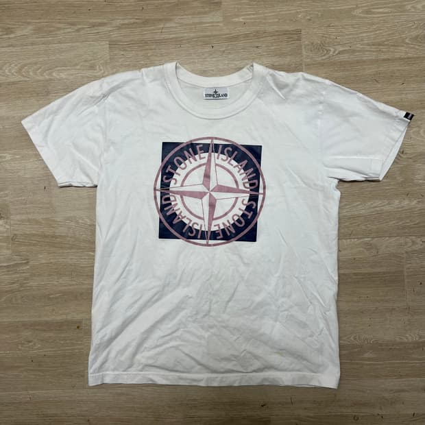 스톤아일랜드 나침반 스퀘어 빅로고 반팔 티셔츠 [화이트] L/100