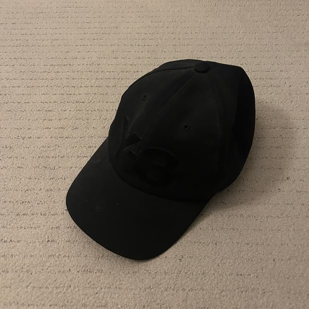 Y-3 요지야마모토 볼캡 블랙