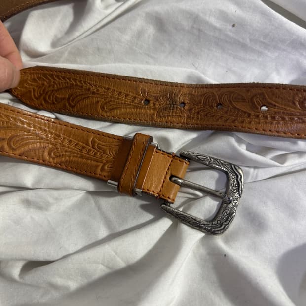 빈티지 카빙 레더 웨스턴 벨트 네이티브 아메리칸
