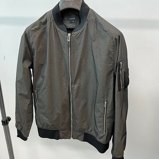 105) 질스튜어트 MA-1 블루종 