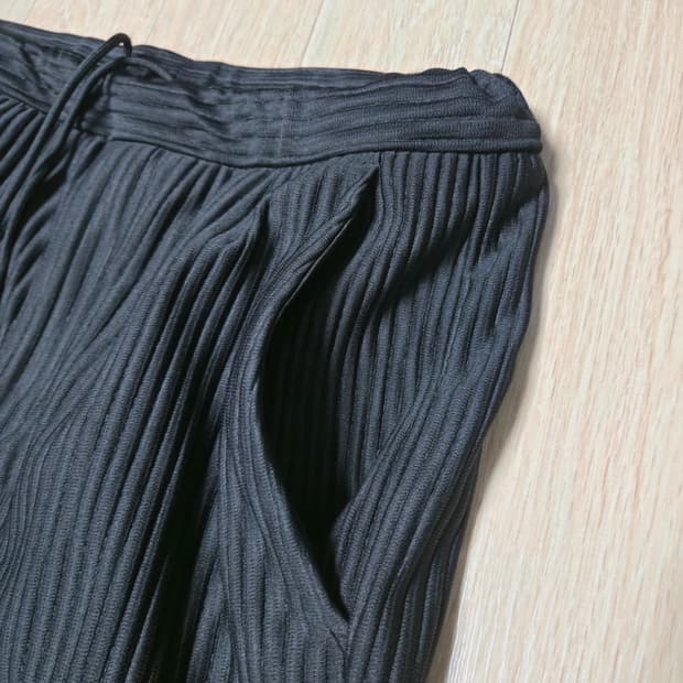 ZARA 플리츠 밴딩 팬츠