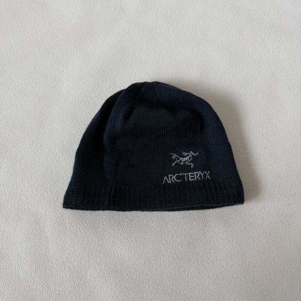 아크테릭스(ɅRC'TERYX) 비니