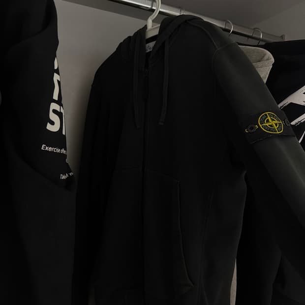 스톤아일랜드 후드집업 정품 xl 블랙 판매합니다