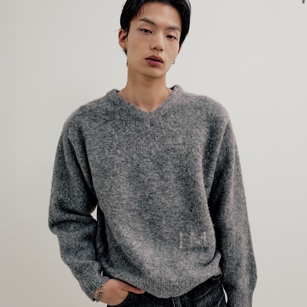 엘무드 몬테 브러시드 알파카 울 브이넥 니트
