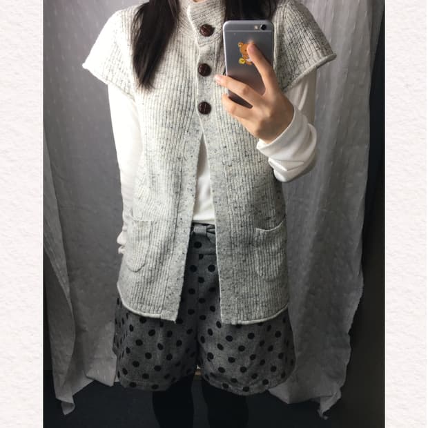 그레이 보카시 반소매 니트