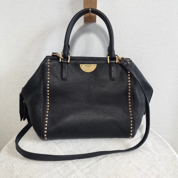 니나리치 컬렉션 천연가죽 스터드 토트백 숄더백 핸드백 가방 /구매가86만
