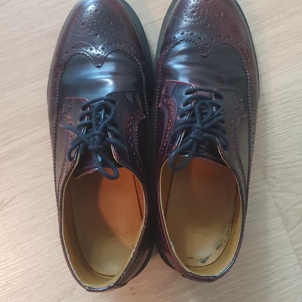 닥터마틴 3989 버건디 윙팁 UK7 260