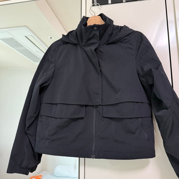 룰루레몬 블랙 바람막이 160/80A (상태 매우좋음)