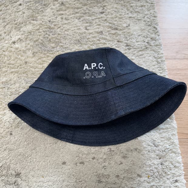 아페쎄 버킷햇 60사이즈